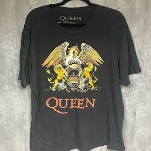 Queen Band Tee